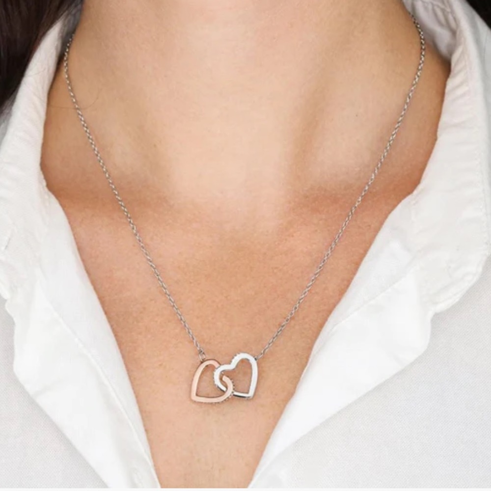 NEW Interlocking heart necklace - Picture 2 of 6